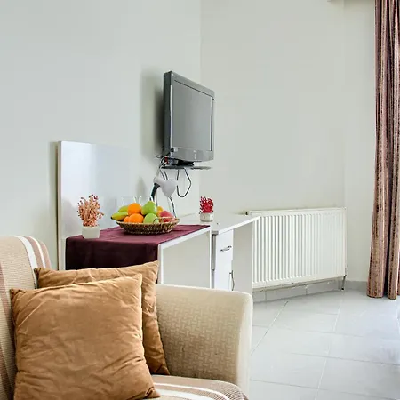 Hotel yeniçiftlik 2*