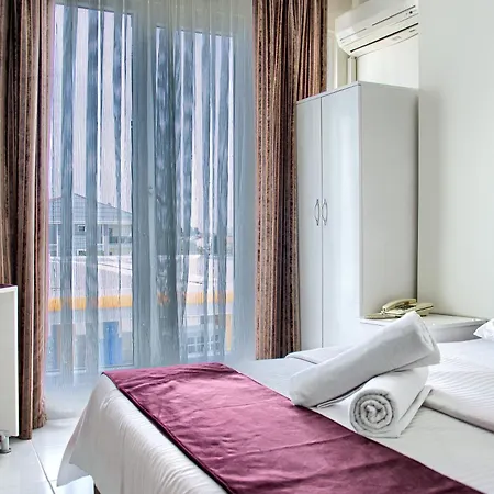 Hotel Hotel yeniçiftlik 2*