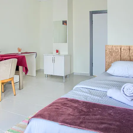 מלון Hotel Yeniciftlik